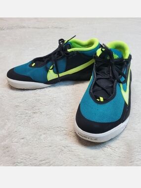 Nike Team Hustle Teal Black Yellow Casual Logo Basketball Sneakers Shoes 7‎ Y